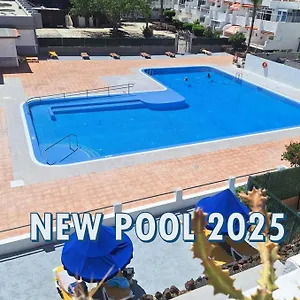 https://el-chaparral-f2-pool-view.adeje-hotels.com