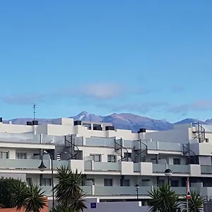 https://vista-montana-roja.adeje-hotels.com