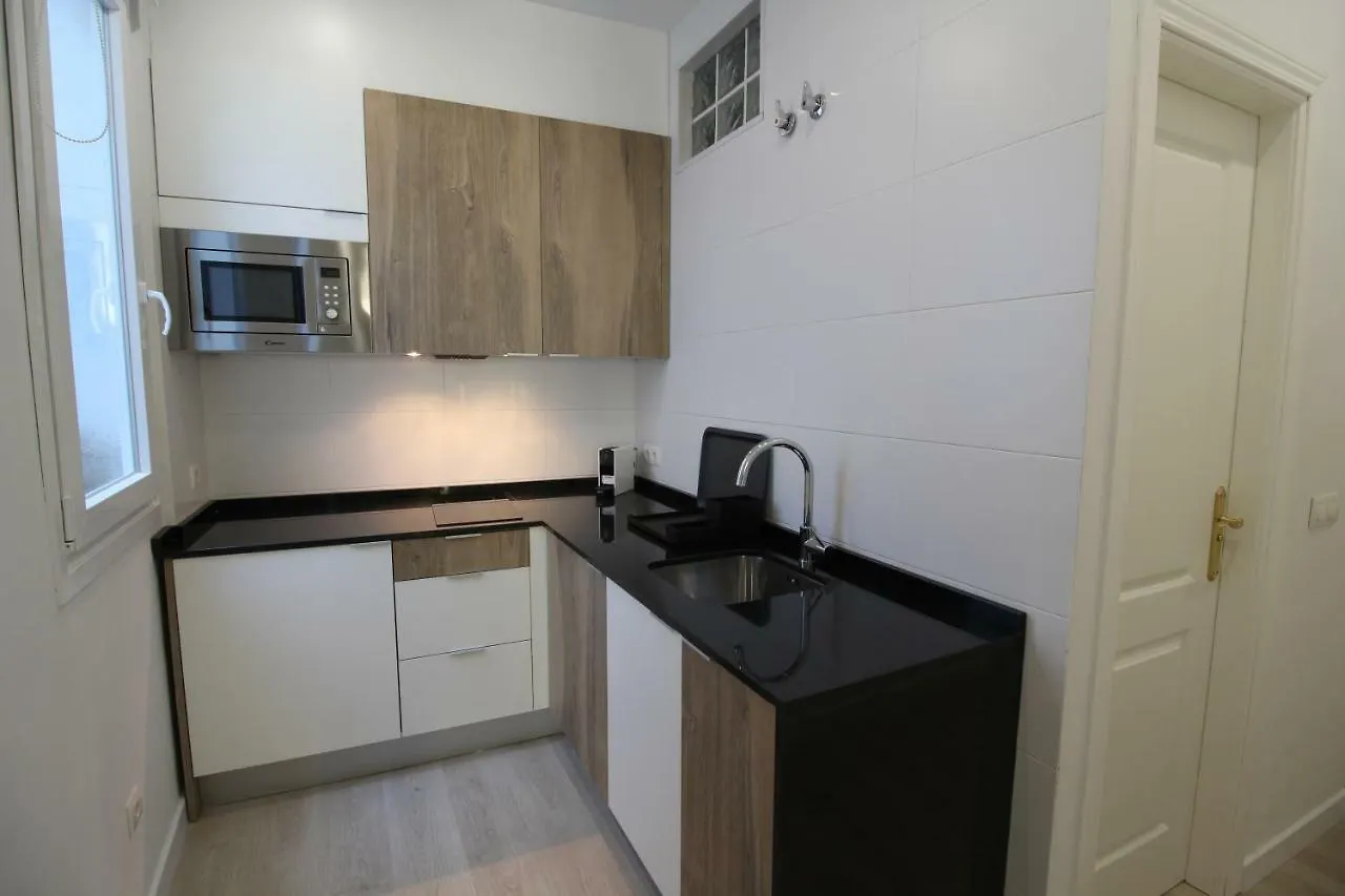 Apartamentos Romero Luna Malaga Apartment